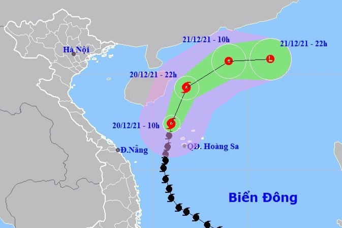 Bão số 9 giảm cường độ, dự báo không vào đất liền Việt Nam - 1