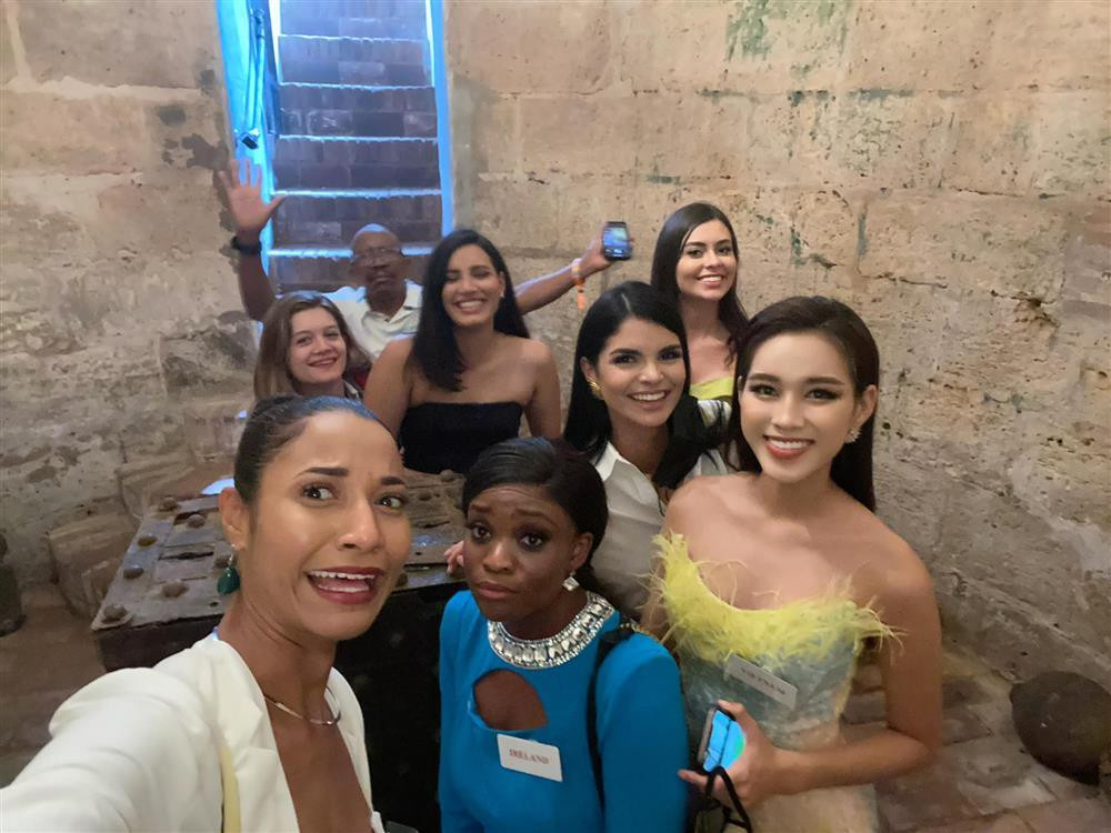 Công bố chung kết Miss World 2021, Đỗ Thị Hà tha hồ ăn chơi-3