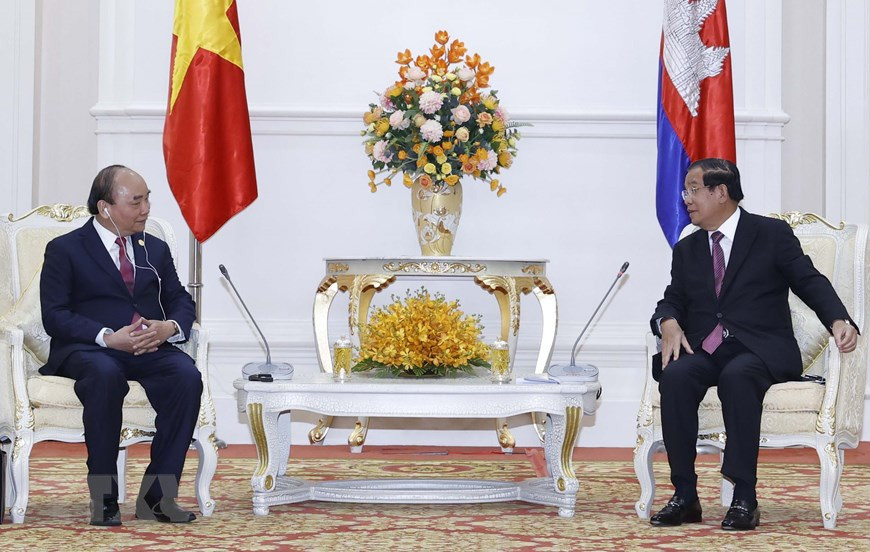 Chủ tịch nước Nguyễn Xuân Phúc hội kiến Thủ tướng Campuchia Hun Sen - 2