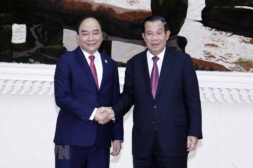 Chủ tịch nước Nguyễn Xuân Phúc hội kiến Thủ tướng Campuchia Hun Sen - 1