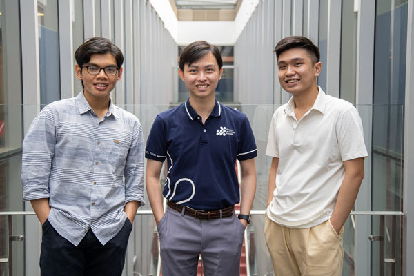 Sinh viên Việt giành giải Nhì cuộc thi quốc tế với  ý tưởng giúp tăng tuổi thọ điện thoại