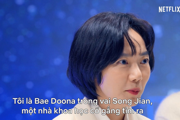 Quà đặc biệt Gong Yoo, Bae Doona dành cho khán giả Việt Nam
