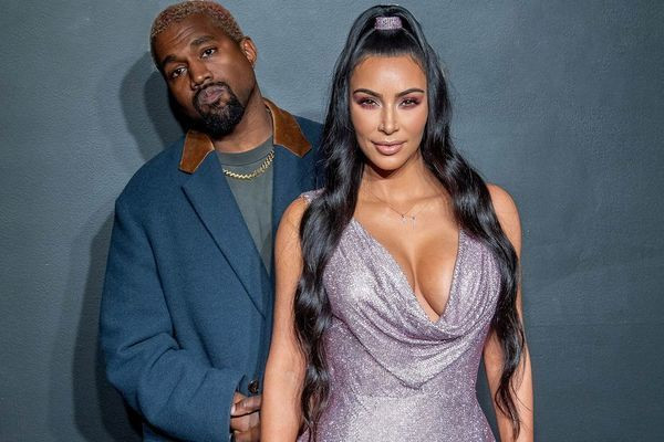 Kanye West chi trăm tỷ mua nhà để được gần Kim Kardashian