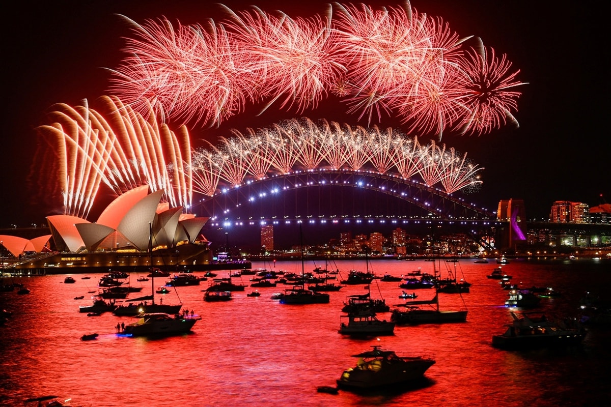 Australia bắn pháo hoa đón năm 2022 bất chấp dịch bệnh - 3