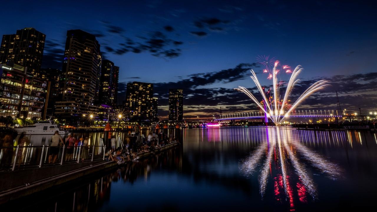 Australia bắn pháo hoa đón năm 2022 bất chấp dịch bệnh - 8
