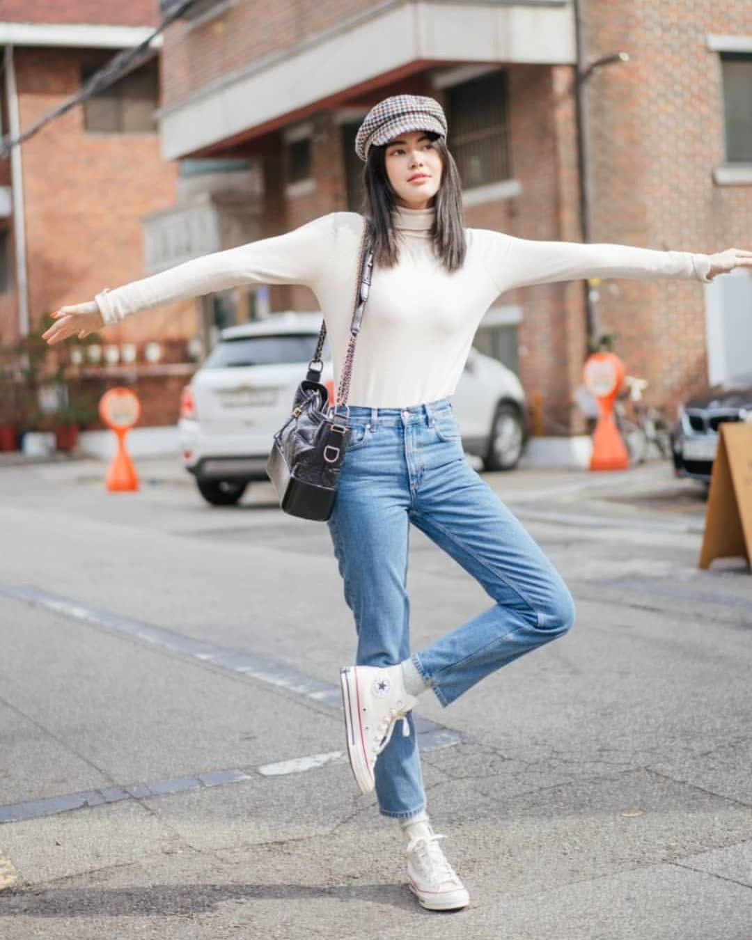 Học lỏm mỹ nhân người Thái cách diện quần jeans: Kín chân nhưng vẫn khoe dáng đẹp bất chấp-15