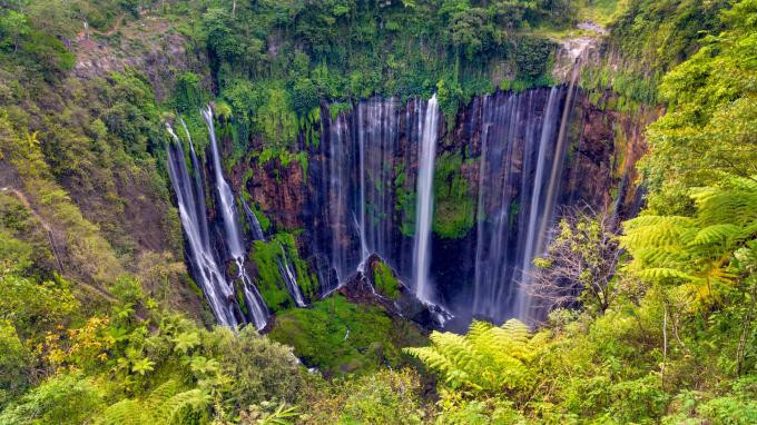 Cảnh đẹp như cổ tích ở thác nước đẹp nhất Indonesia - 6
