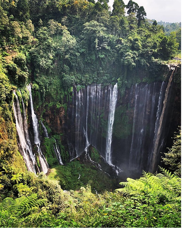 Cảnh đẹp như cổ tích ở thác nước đẹp nhất Indonesia - 4