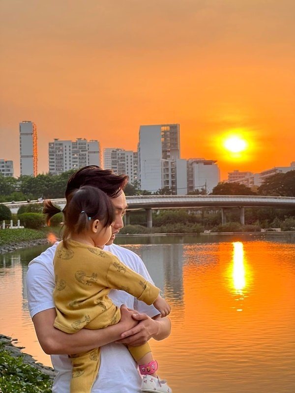 Cường Đô La chuẩn ông bố của năm, chăm chiều con gái Suchin hết mực, việc nhẹ không lương mà vẫn hết mình!-1