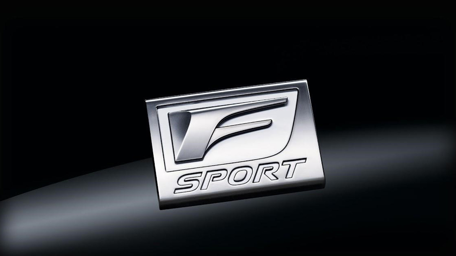 Lexus F SPORT mang đến trải nghiệm hứng khởi thể thao, phù hợp với khách trẻ