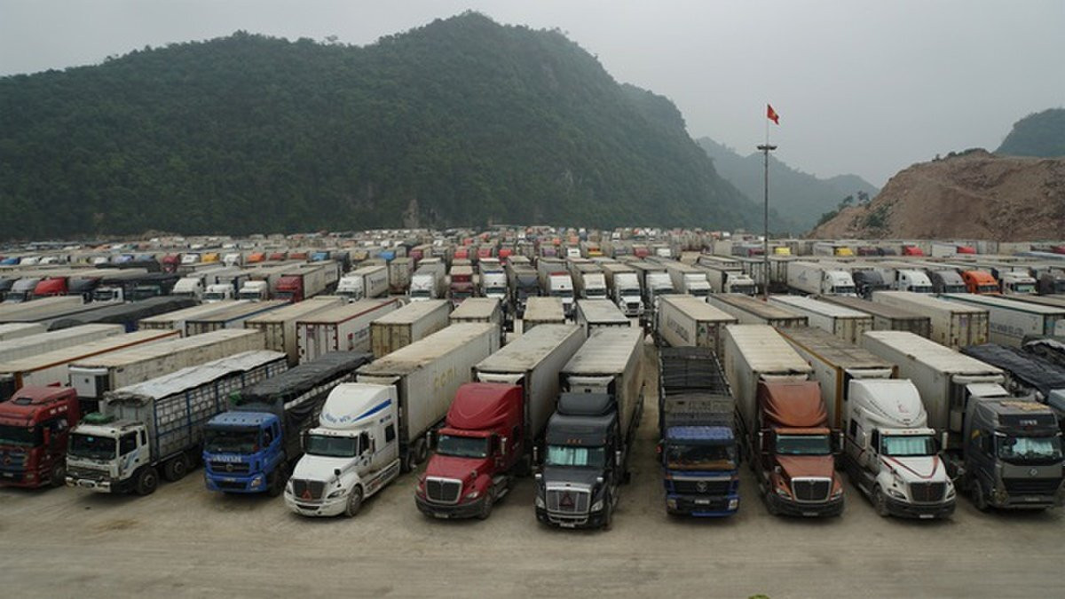 Trung Quốc tiếp tục khôi phục thông quan tại các cửa khẩu ở Lào Cai - 1