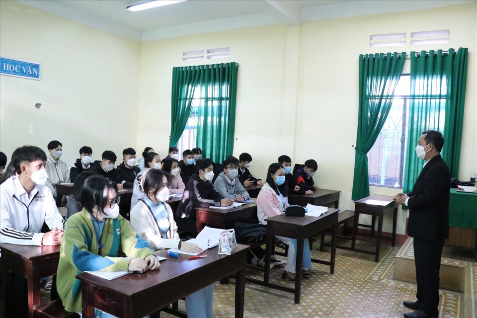 Quang cảnh dạy học tại một trường THPT trên địa bàn TP.Buôn Ma Thuột trong mùa dịch COVID-19. Ảnh: B.T