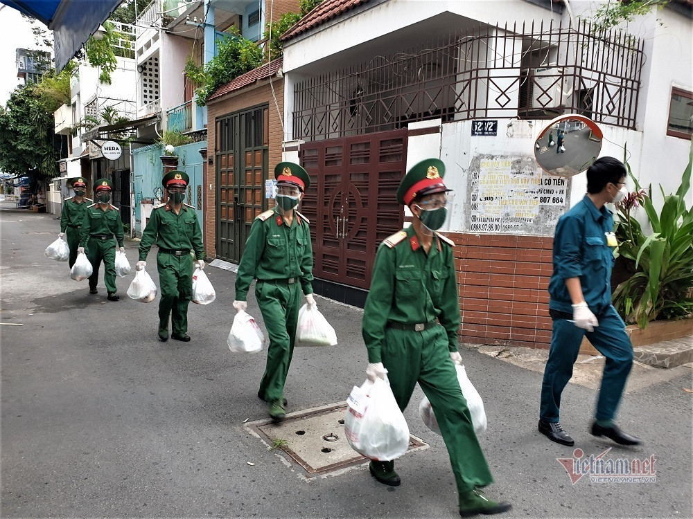 Chợ Sài Gòn: Khoảng khắc chưa từng có và không bao giờ quên
