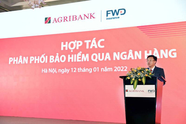 Agribank ‘bắt tay’ FWD Việt Nam phân phối bảo hiểm qua ngân hàng