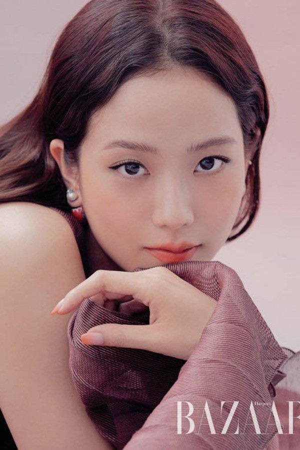 Jisoo 'Snowdrop': Nhiều tài lẻ, giỏi 4 ngoại ngữ và là 'nàng thơ' của Dior