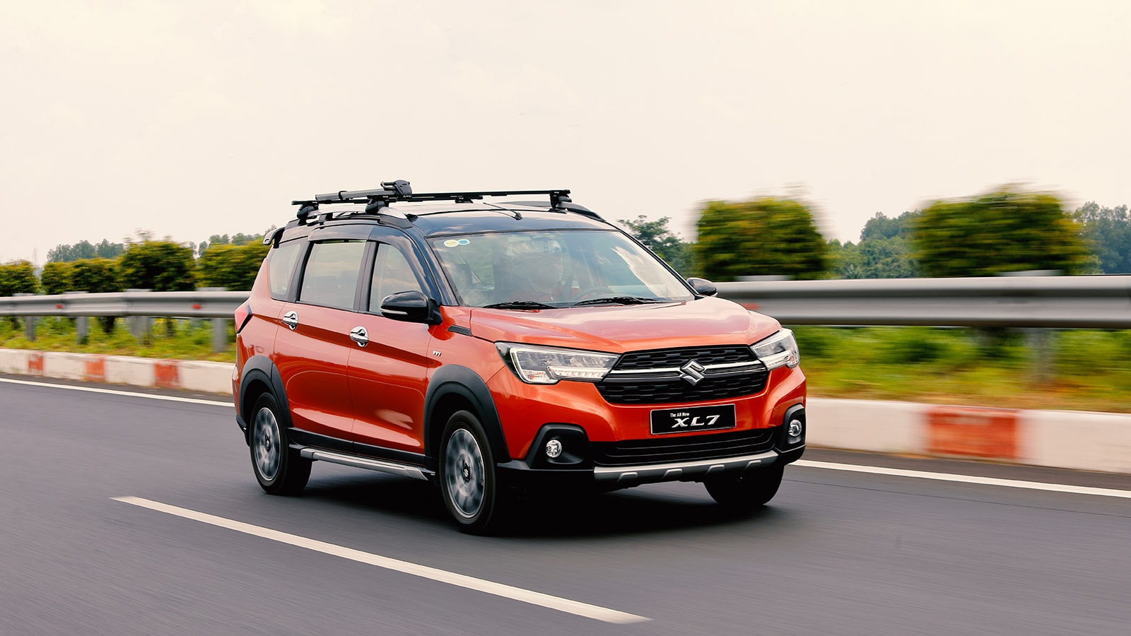 Xe Suzuki XL7 Xe Suzuki XL7