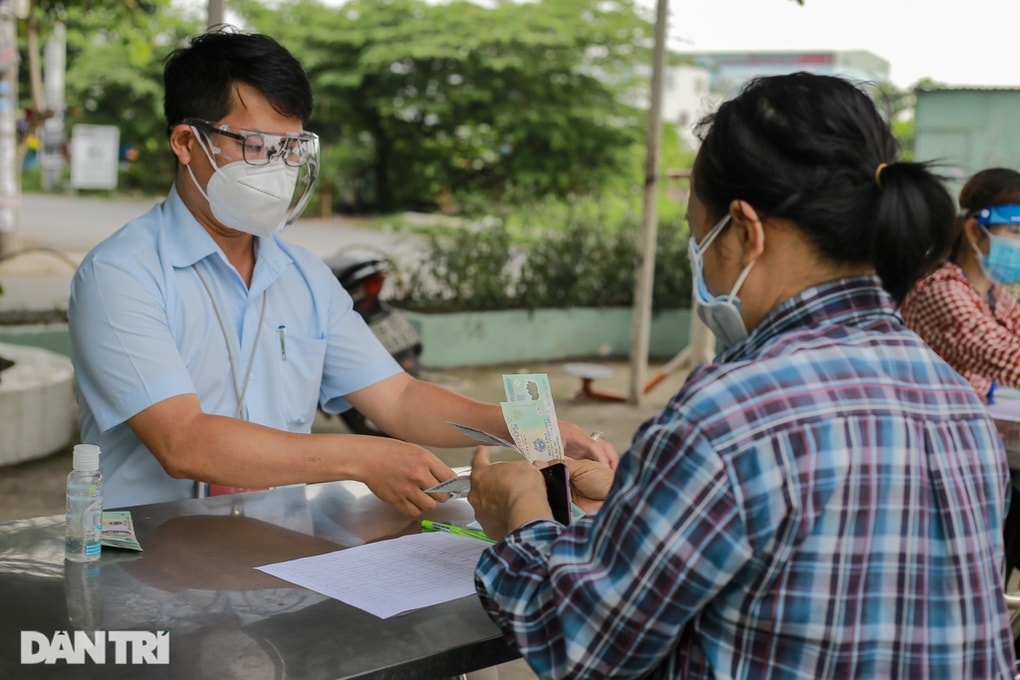 Những F0, F1 nào ở TPHCM được nhận tiền hỗ trợ? - 2 Những F0, F1 nào ở TPHCM được nhận tiền hỗ trợ? - 2