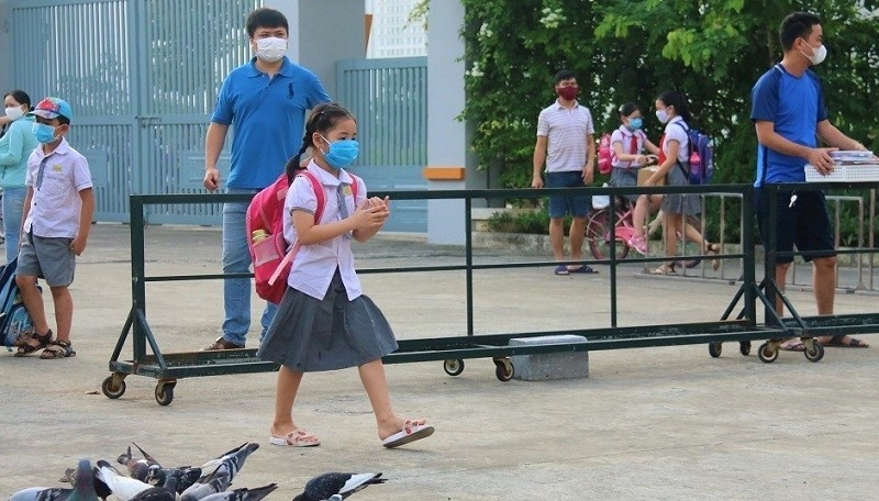 TP. Hồ Chí Minh: Nếu cha mẹ chưa đồng thuận, học sinh tiếp tục học trực tuyến