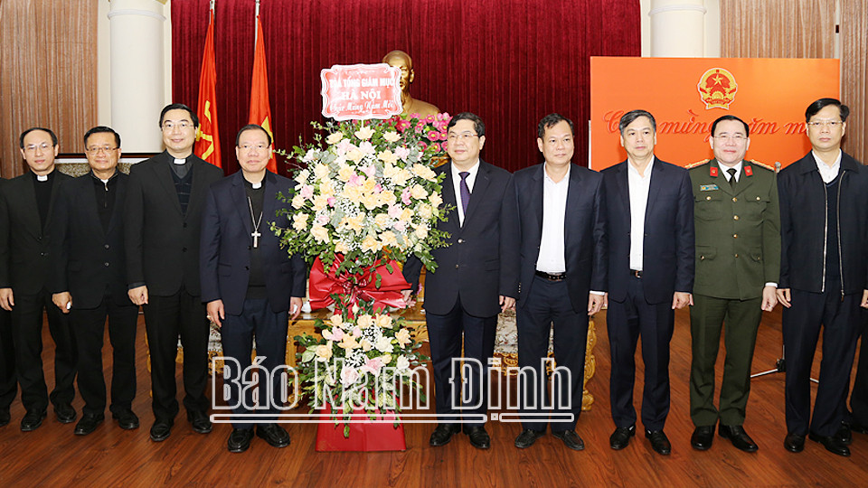 Đoàn đại biểu Tòa Tổng Giám mục Tổng Giáo phận Hà Nội chúc Tết Tỉnh ủy, HĐND, UBND tỉnh Nam Định - Ảnh 1.