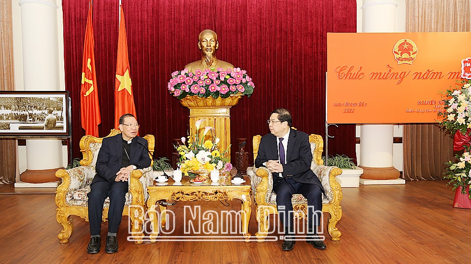 Đoàn đại biểu Tòa Tổng Giám mục Tổng Giáo phận Hà Nội chúc Tết Tỉnh ủy, HĐND, UBND tỉnh Nam Định - Ảnh 2. Đoàn đại biểu Tòa Tổng Giám mục Tổng Giáo phận Hà Nội chúc Tết Tỉnh ủy, HĐND, UBND tỉnh Nam Định - Ảnh 2.
