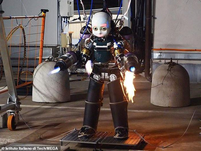 Italy phát triển robot 