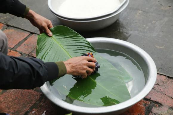 Cách chọn lá dong và lạt chuẩn để gói bánh chưng không phải ai cũng biết-3