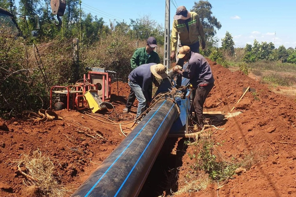 Làm rõ trách nhiệm vụ dự án cấp nước trên 72 tỷ đồng vỡ ống liên tục - 1