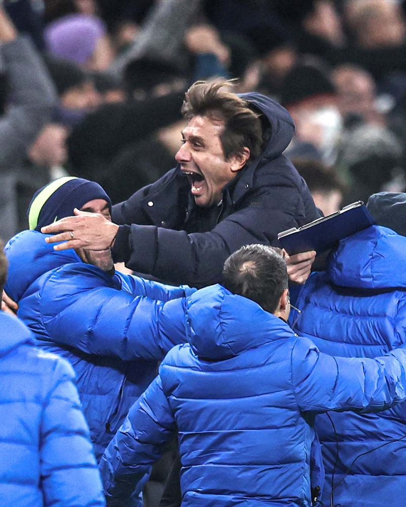 Tottenham ngược dòng thắng 'điên rồ' trước Leicester