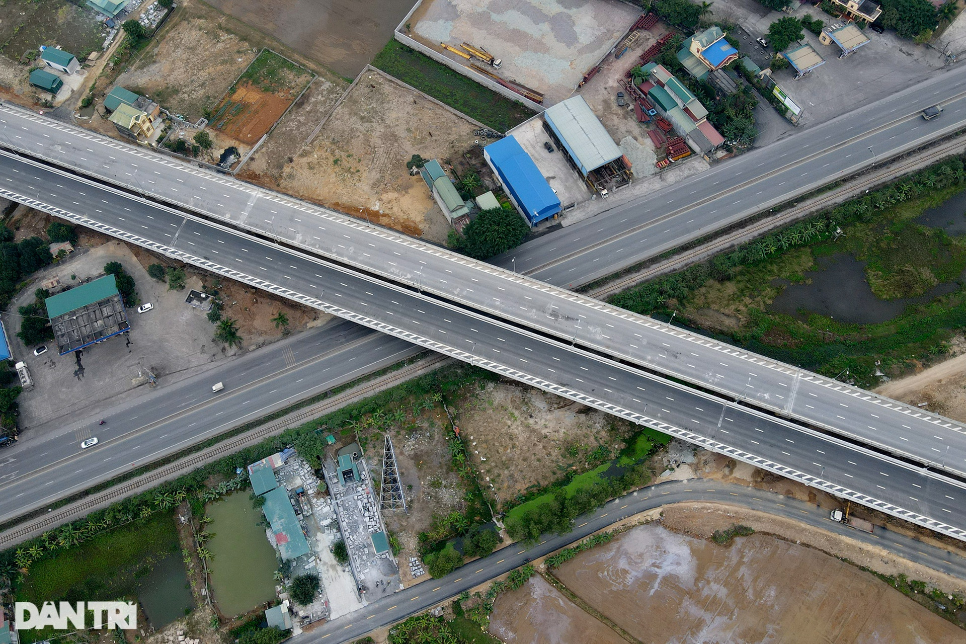 Toàn cảnh cao tốc Nam Định - Ninh Bình trước ngày thông xe - 8