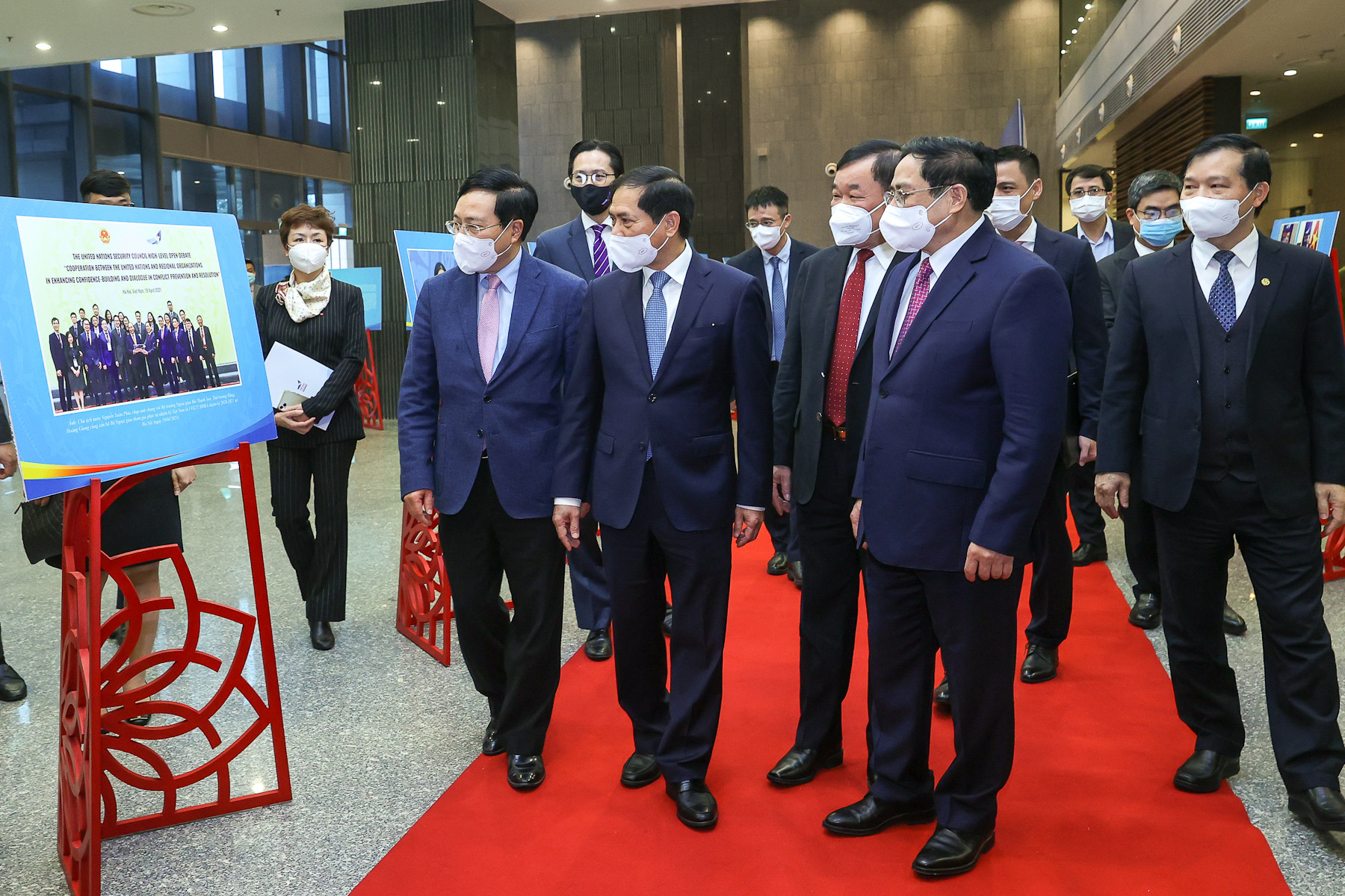 Chùm ảnh: Thủ tướng dự Hội nghị tổng kết 2 năm Việt Nam đảm nhiệm nhiệm vụ tại Hội đồng Bảo an LHQ - Ảnh 2.