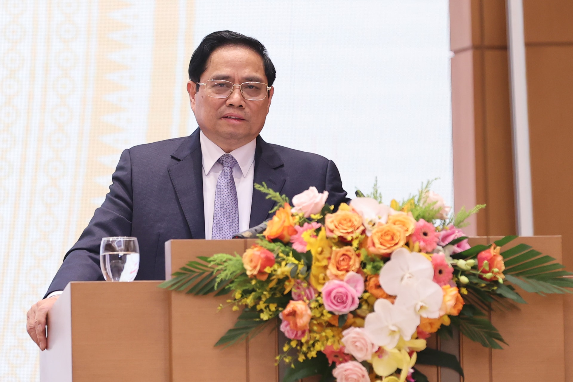 Thủ tướng Phạm Minh Chính: Chính phủ sẽ có giải pháp để 'đường về quê gần hơn' với kiều bào - Ảnh 5. Thủ tướng Phạm Minh Chính: Chính phủ sẽ có giải pháp để 'đường về quê gần hơn' với kiều bào - Ảnh 5.