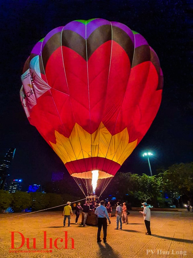 TP.HCM rực rỡ sắc màu trước giờ khai mạc Lễ hội Khinh khí cầu - 18