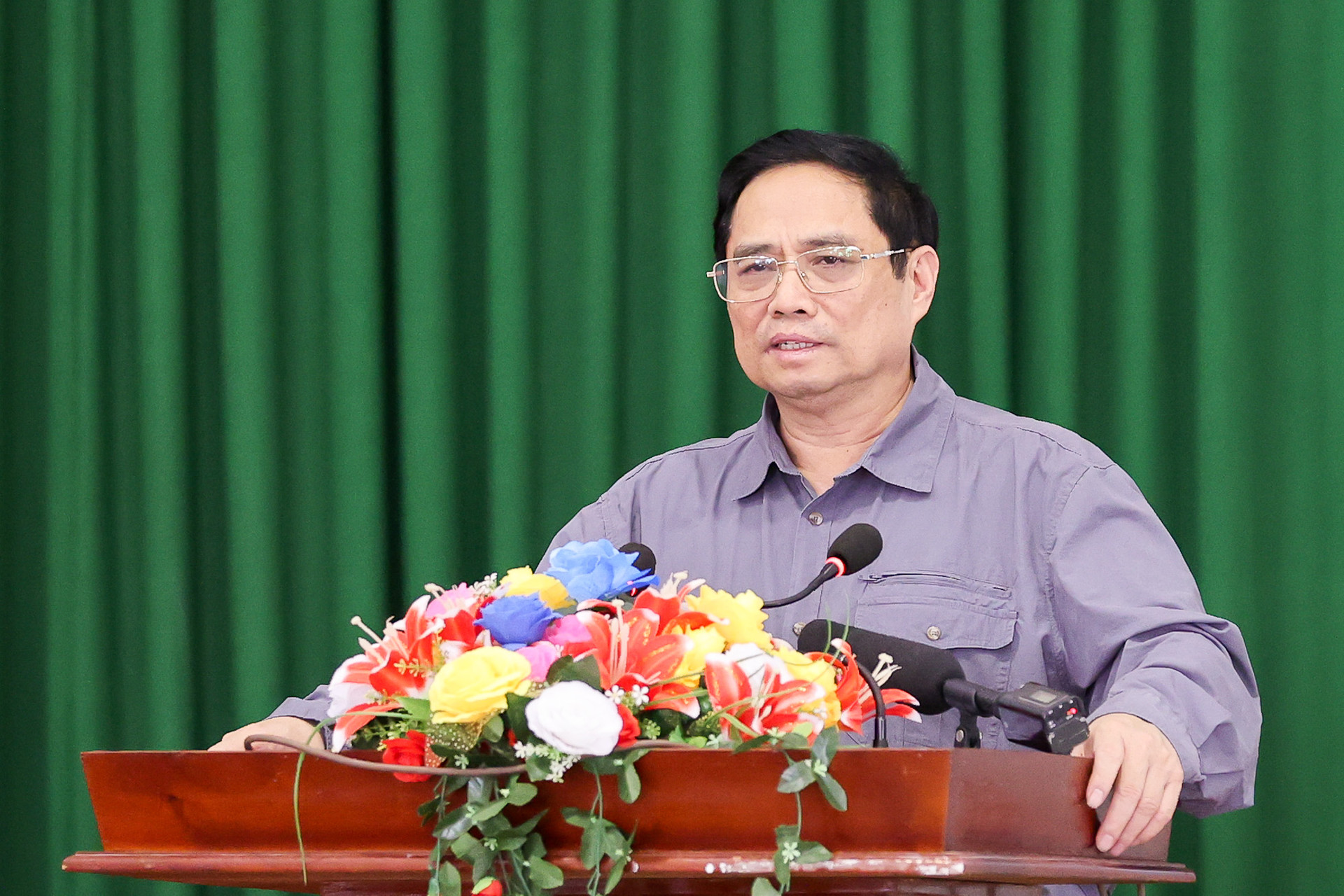Thủ tướng Phạm Minh Chính dâng hương tưởng niệm đồng chí Phạm Hùng và đồng chí Võ Văn Kiệt - Ảnh 5.