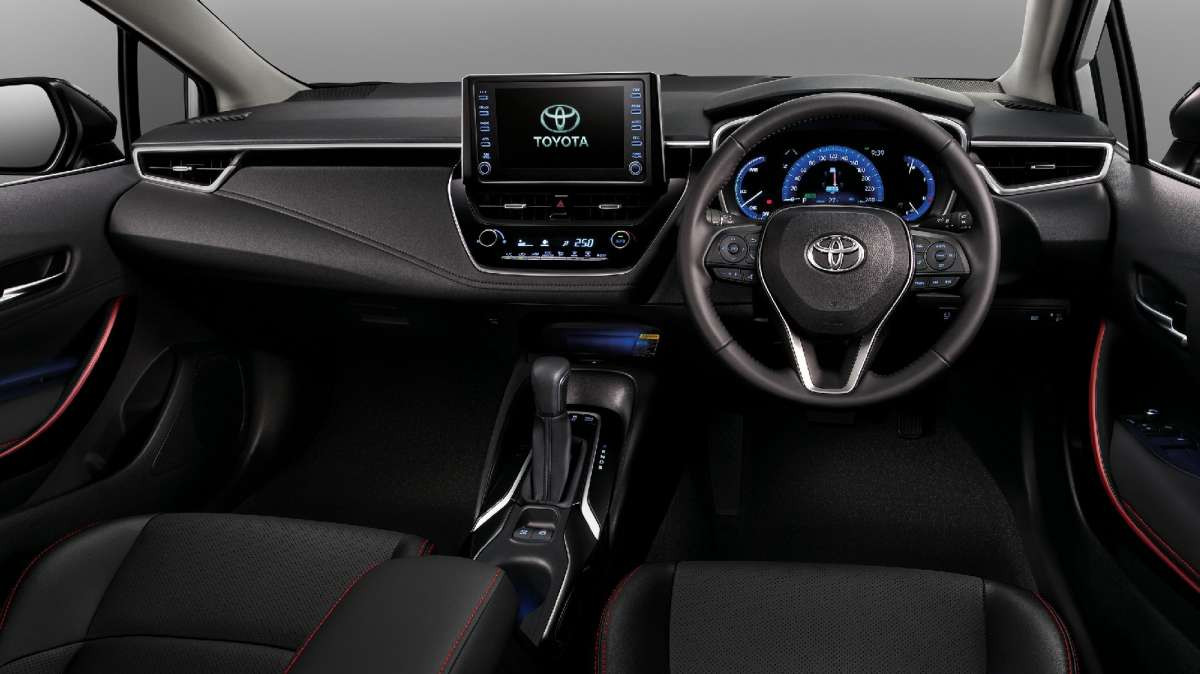 Cabin xe Toyota Corolla Altis 2022