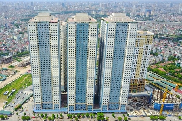 Hà Nội: Người đàn ông để lại thư tuyệt mệnh, nhảy từ tầng cao chung cư - 1 Hà Nội: Người đàn ông để lại thư tuyệt mệnh, nhảy từ tầng cao chung cư - 1