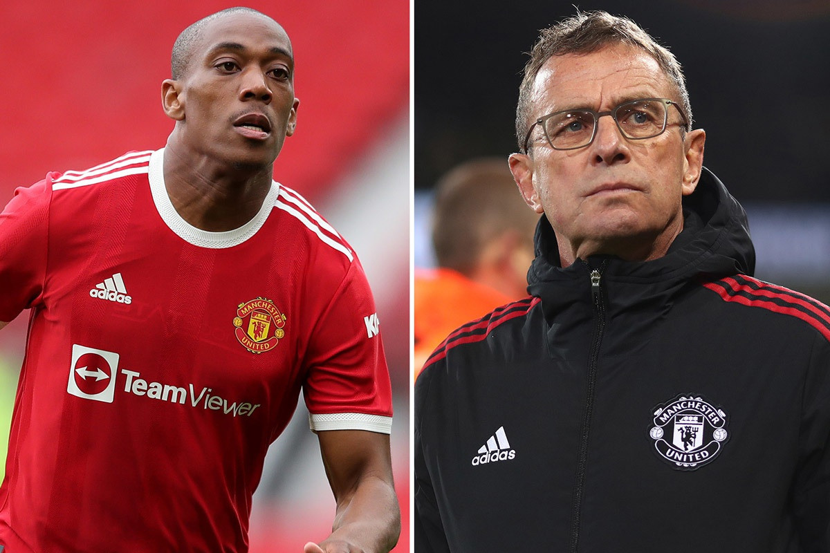 HLV Rangnick: Nhiều cầu thủ muốn tháo chạy khỏi Man Utd - 1