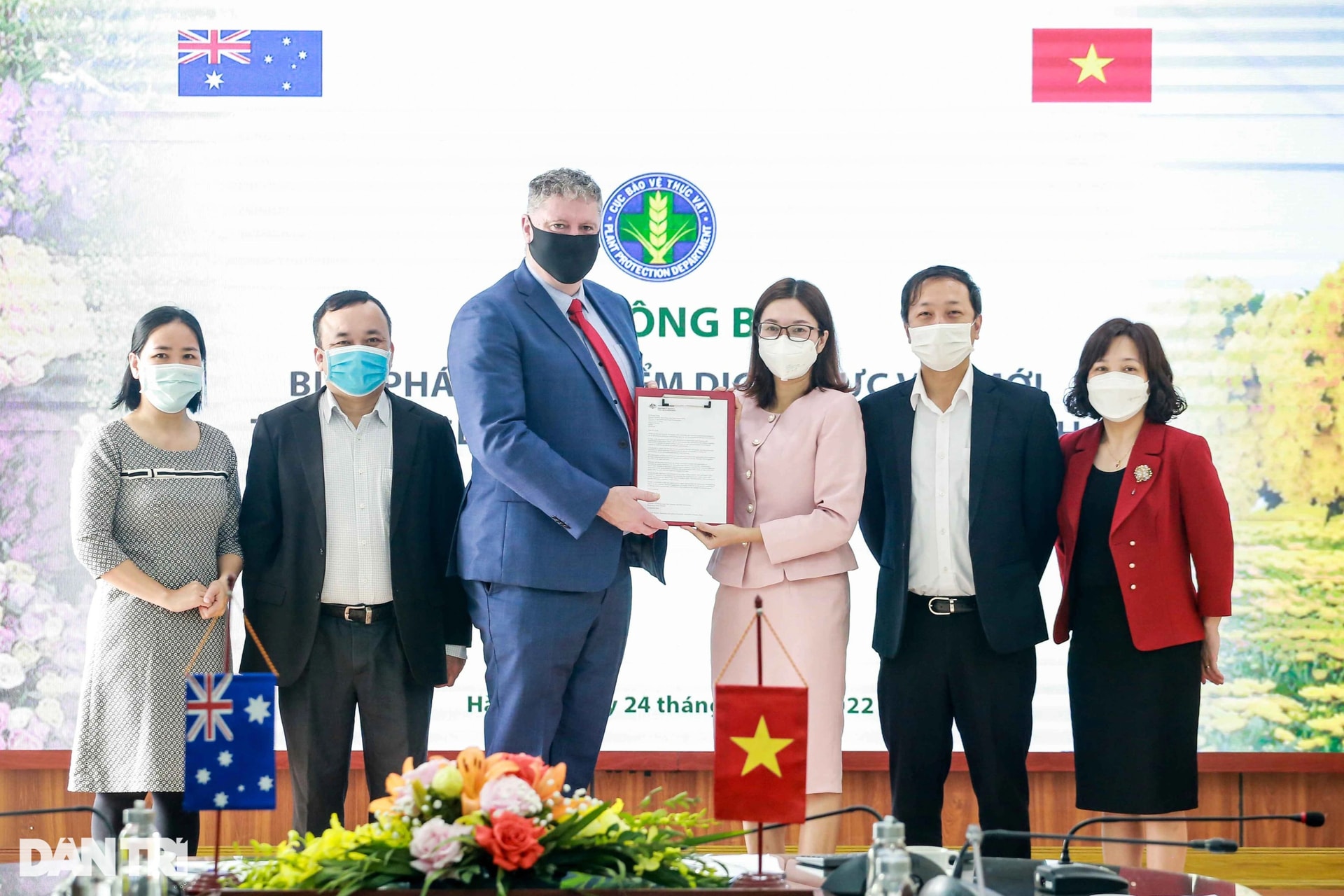 Hoạt chất nào giúp hàng chục triệu cành hoa Việt Nam tiếp tục được sang Úc? - 3 Hoạt chất nào giúp hàng chục triệu cành hoa Việt Nam tiếp tục được sang Úc? - 3