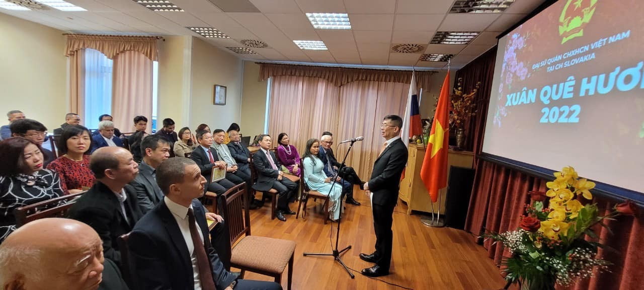 Cộng đồng người Việt tại các nước gặp mặt mừng xuân Nhâm Dần 2022