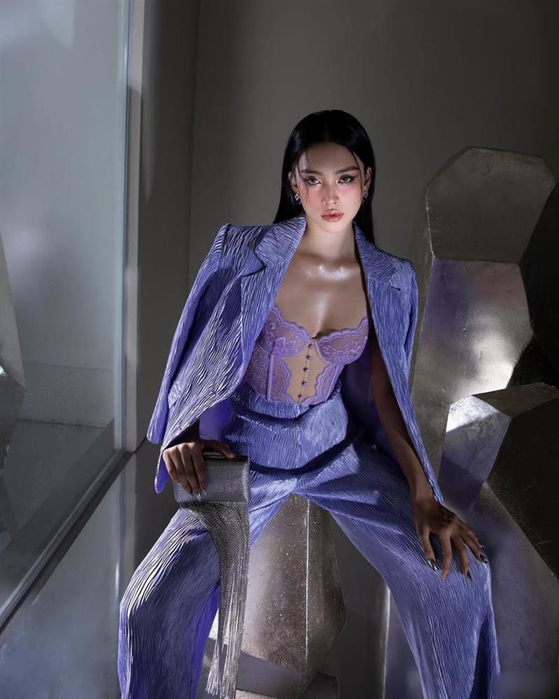 Hoa hậu Tiểu Vy nghiện đồ xuyên thấu theo phong cách gái hư-7