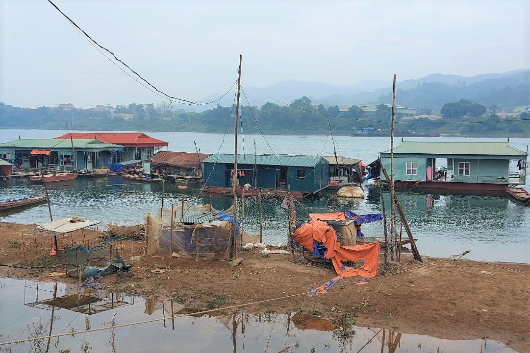 Chông chênh cuộc sống người làng chài trên sông Đà - 5