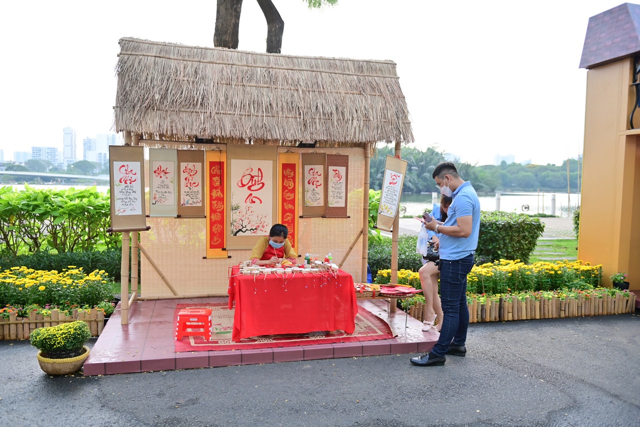 Ảnh: Hội hoa xuân Phú Mỹ Hưng tái hiện không gian Tết từ nhiều miền trên cả nước - 5