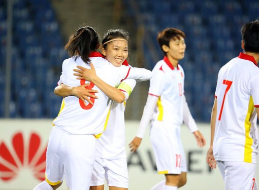 Tuyển nữ Việt Nam cách tấm vé dự World Cup với 2 trận đấu play-off. Ảnh: VFF