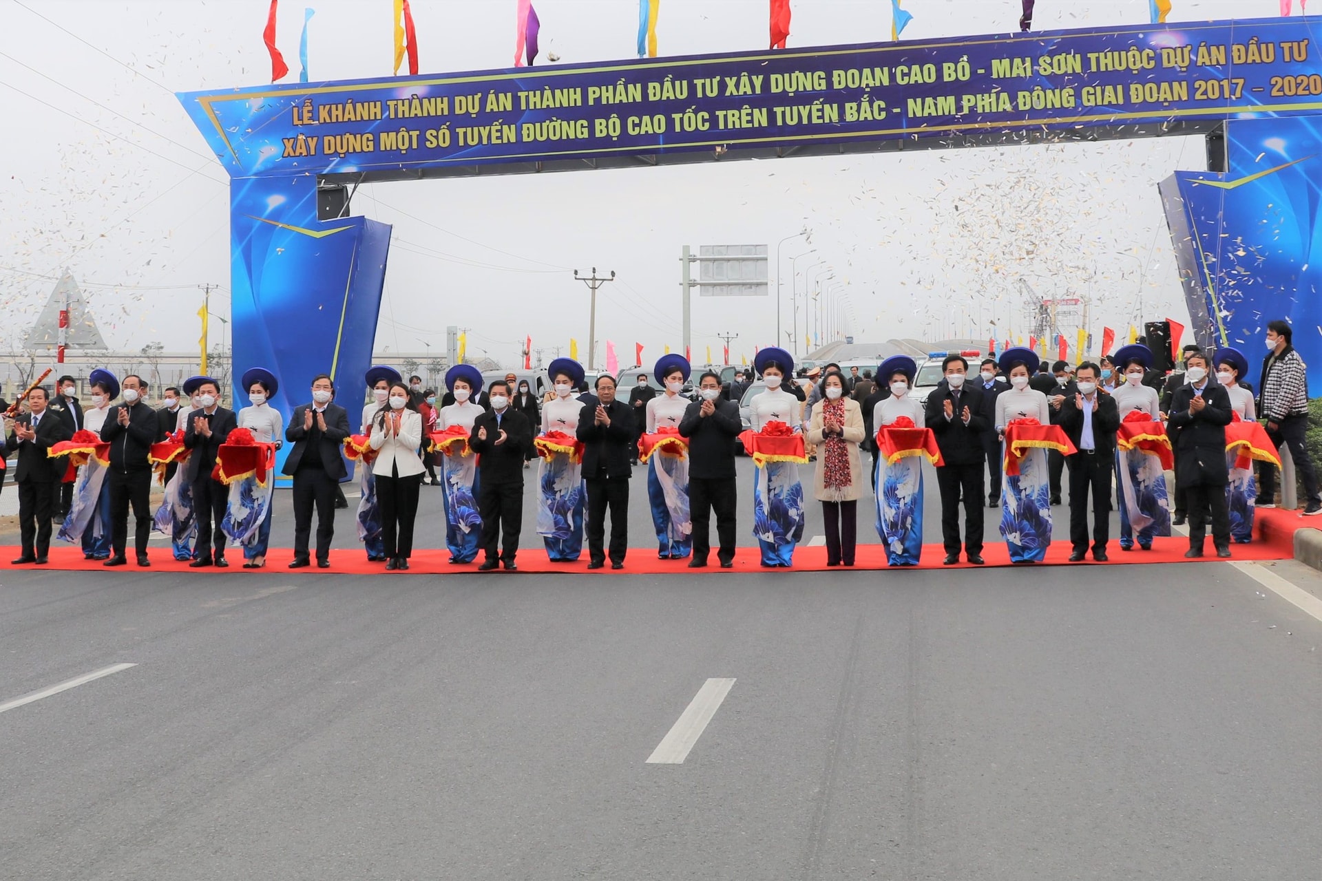 Thủ tướng dự lễ khánh thành cao tốc Cao Bồ - Mai Sơn - 1 Thủ tướng dự lễ khánh thành cao tốc Cao Bồ - Mai Sơn - 1