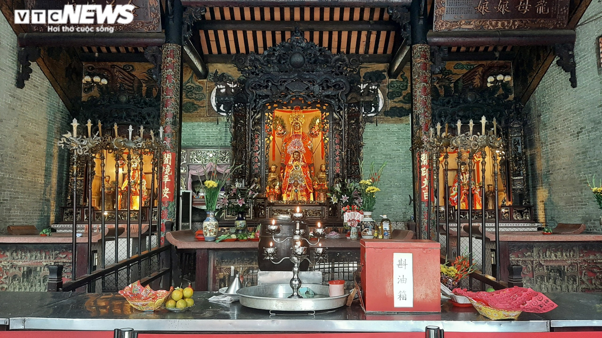 Ảnh: Ngắm ngôi chùa cổ hơn 250 tuổi của người gốc Hoa ở Sài Gòn - 4