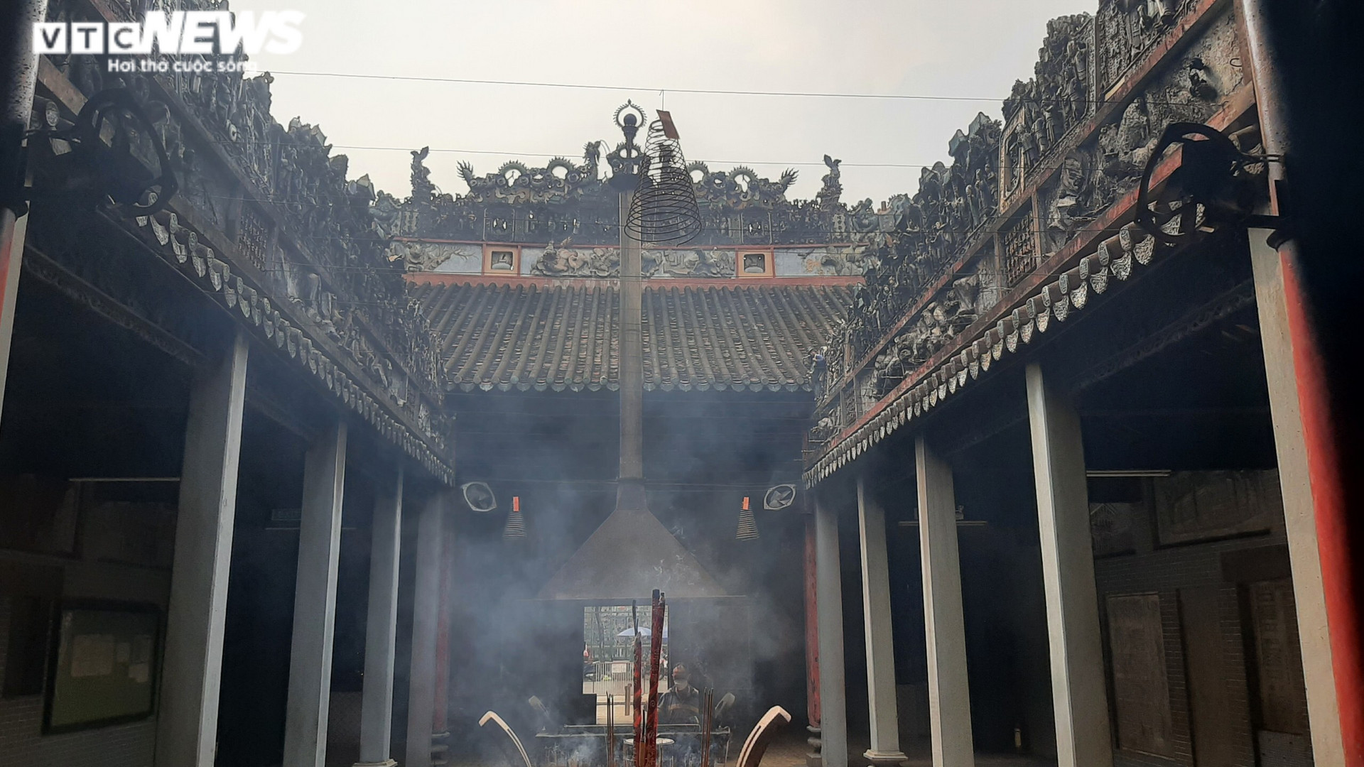 Ảnh: Ngắm ngôi chùa cổ hơn 250 tuổi của người gốc Hoa ở Sài Gòn - 2