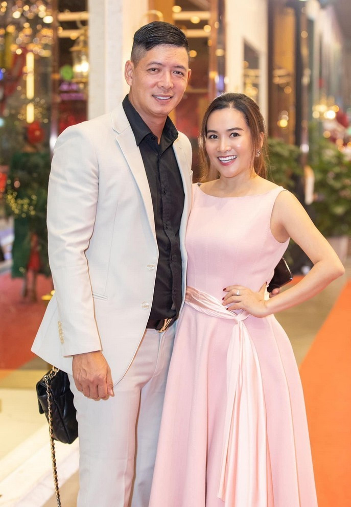 Ba cặp vợ chồng 'máy bay - phi công' hạnh phúc của showbiz Việt