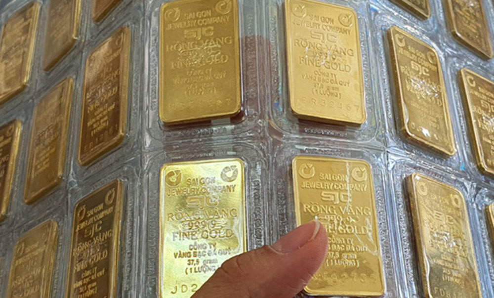 Kỷ lục mở hàng năm mới, giá vàng tăng 1 triệu đồng/lượng