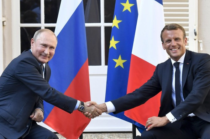 Ngày 7/2, Tổng thống Pháp có chuyến thăm tới Nga để hội đàm với Tổng thống Nga Vladimir Putin. (Nguồn: AP)