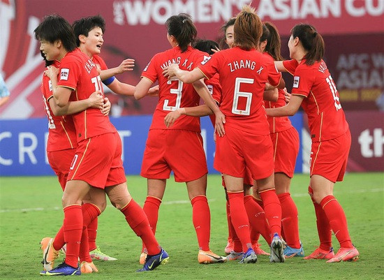Đội tuyển nữ Trung Quốc bơi trong tiền sau chức vô địch Asian Cup 2022 - 2