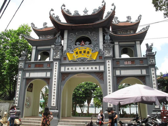 Những địa điểm cầu duyên nổi tiếng ở Hà Nội và TP.HCM - 2